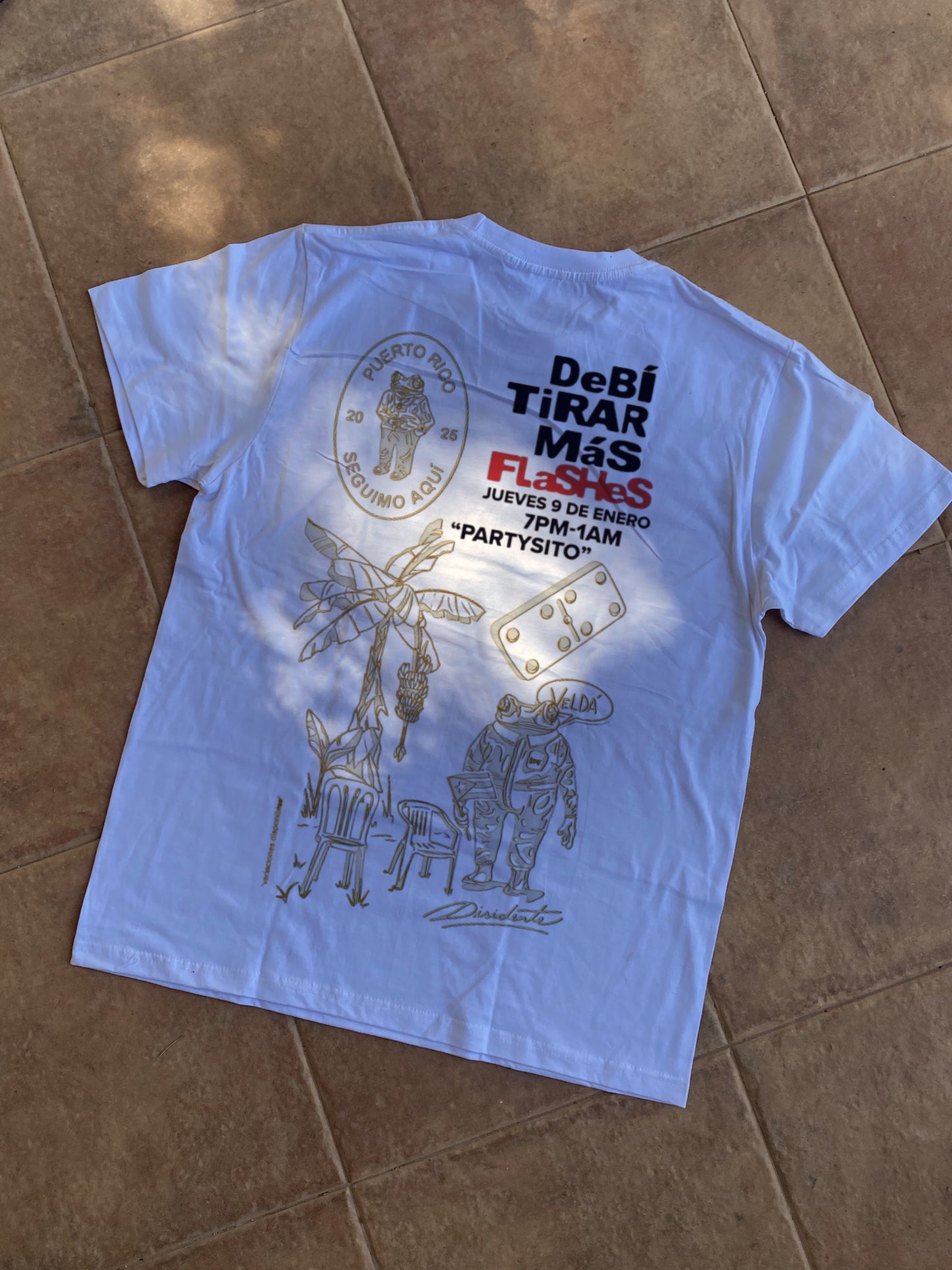 Camiseta Debí Tirar Más Fotos-Bad Bunny
